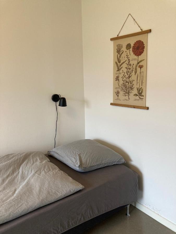 Villa Med Private Vaerelser Delt Badevaerelse/Kokken, Viby Sj. Dış mekan fotoğraf